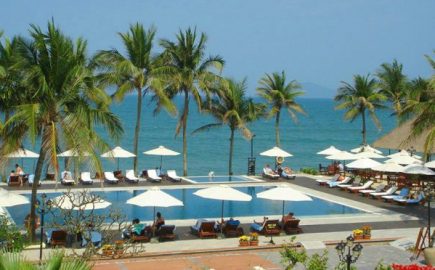 Victoria Hoian Beach Resort & Spa