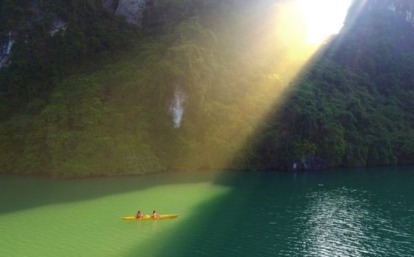Kayaking (la Baia di Ha Long)