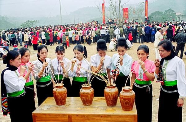 Gruppi Etnici Minoritari Del Vietnam Muong