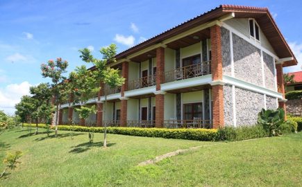 Vansana Plain of Jars 