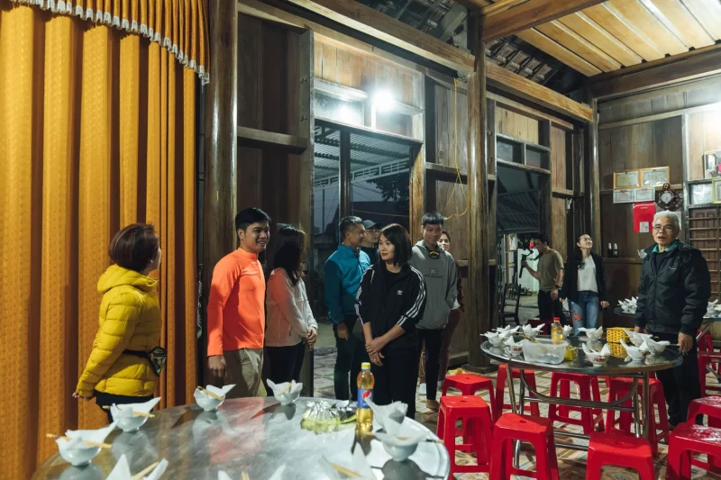 TOUR ALLA GROTTA DI TU LAN